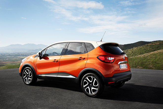 renault_captur_side_back